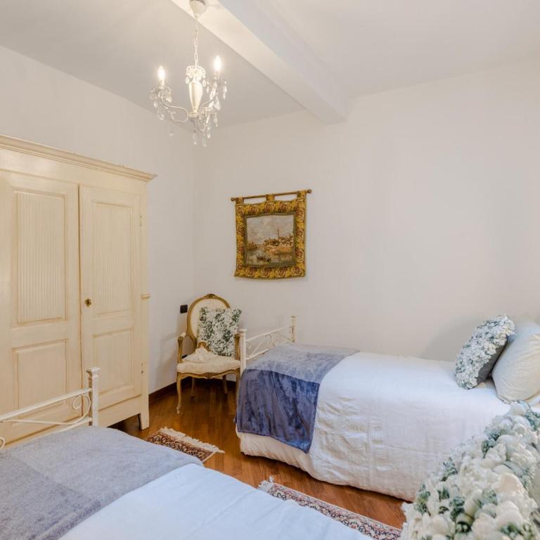 Apartment in Lucca s Medieval Tower - Three-Bedroom Apartment - 28