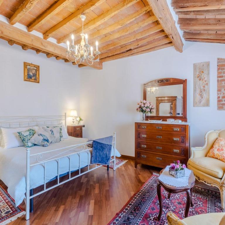 Apartment in Lucca s Medieval Tower - Three-Bedroom Apartment - 32