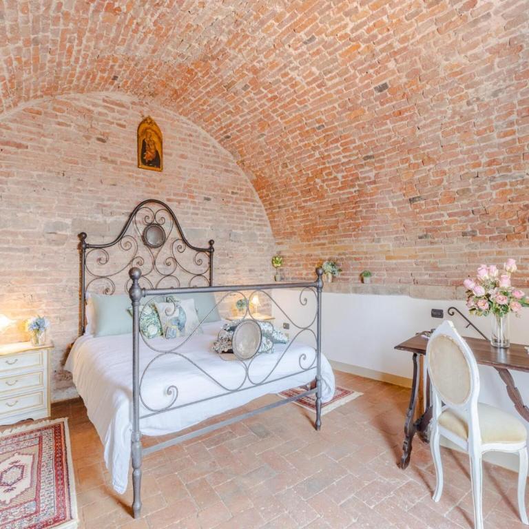 Apartment in Lucca s Medieval Tower - Three-Bedroom Apartment - 43
