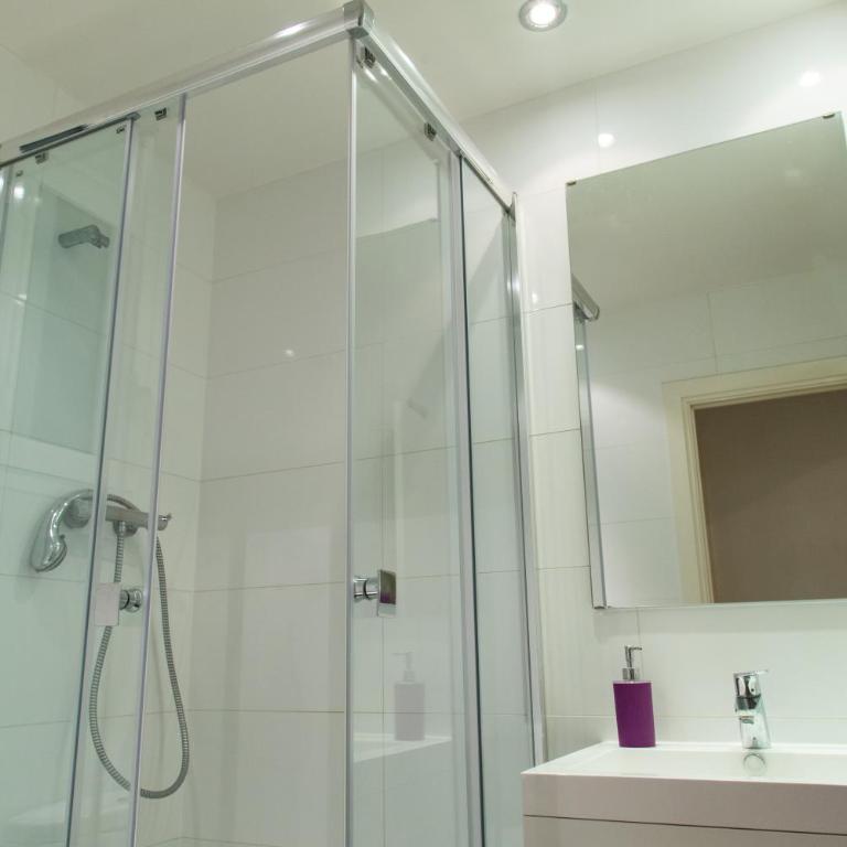 Apartament Conde Güell - Apartamento de 3 dormitorios (3 adultos) - 11