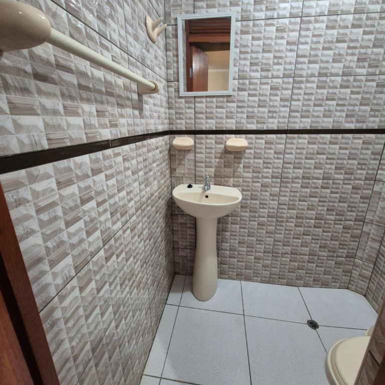 Habitación doble privada en Talara Centro - Habitación Doble con baño privado - 5