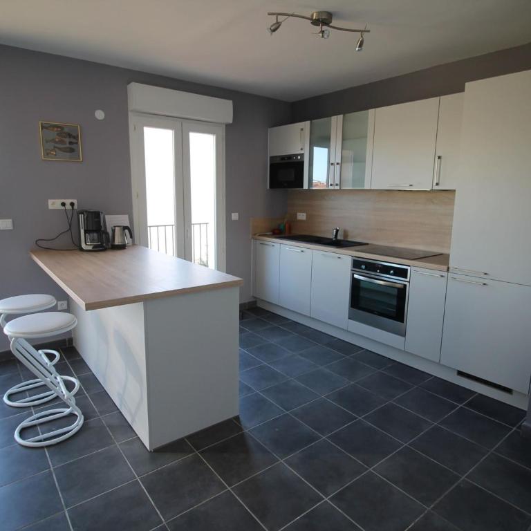 Appartement rénové à Banyuls-sur-Mer avec terrasse - FR-1-309-4 - Two-Bedroom Apartment - 5