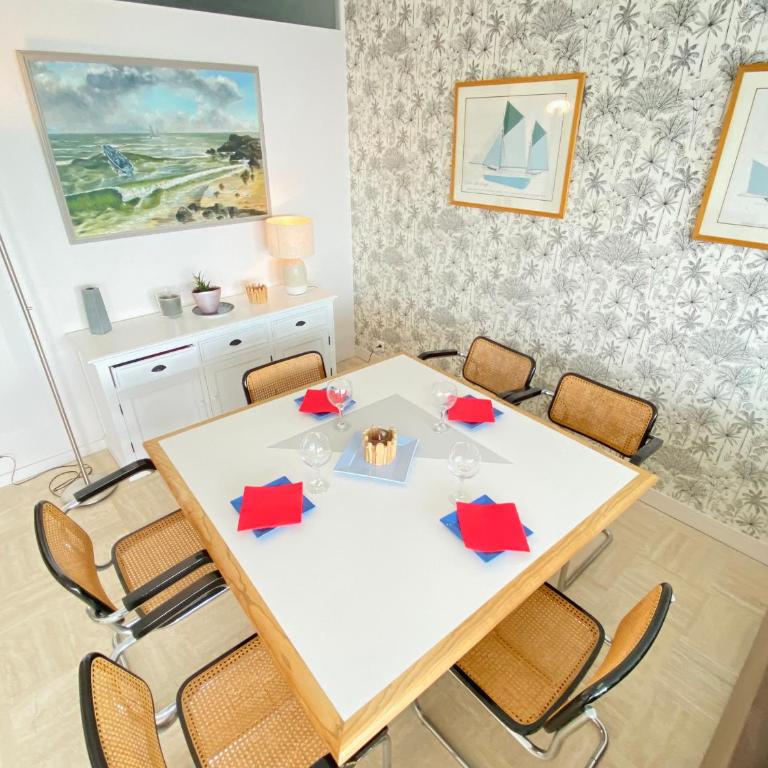 Appartement Élegant avec Balcon, Garage et WiFi en Bord de Mer - FR-1-92-889 - Apartment (4 Adults) - 10