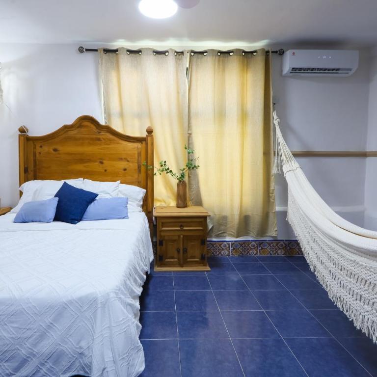 Casa Bien Estar - Centro Merida - Double Room with Private Bathroom - 21