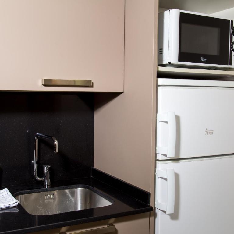 Pierre & Vacances Barcelona Sants - Studio (2-4 Adults) - 15