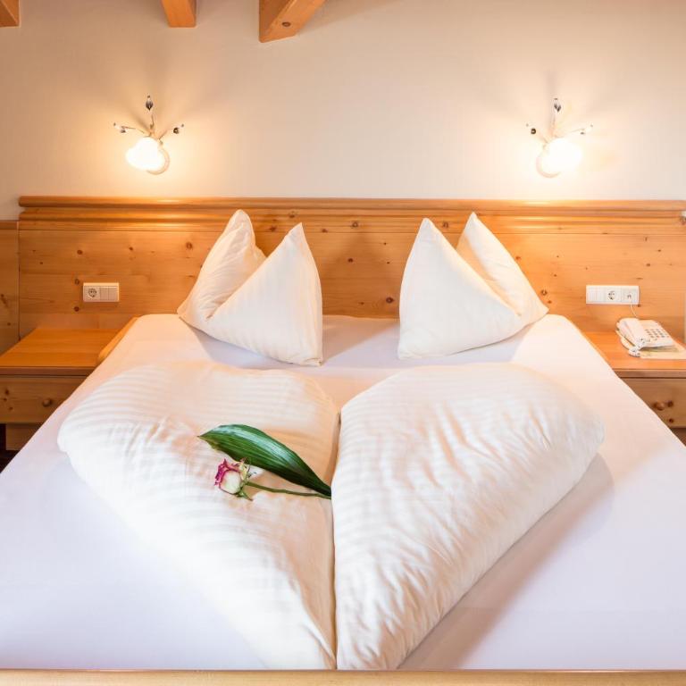 Hotel Wiesl - Double Room with Balcony - 4