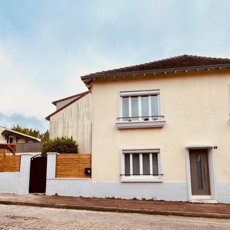 Le Clos Les Brunes - Maison 4 Chambres - 3