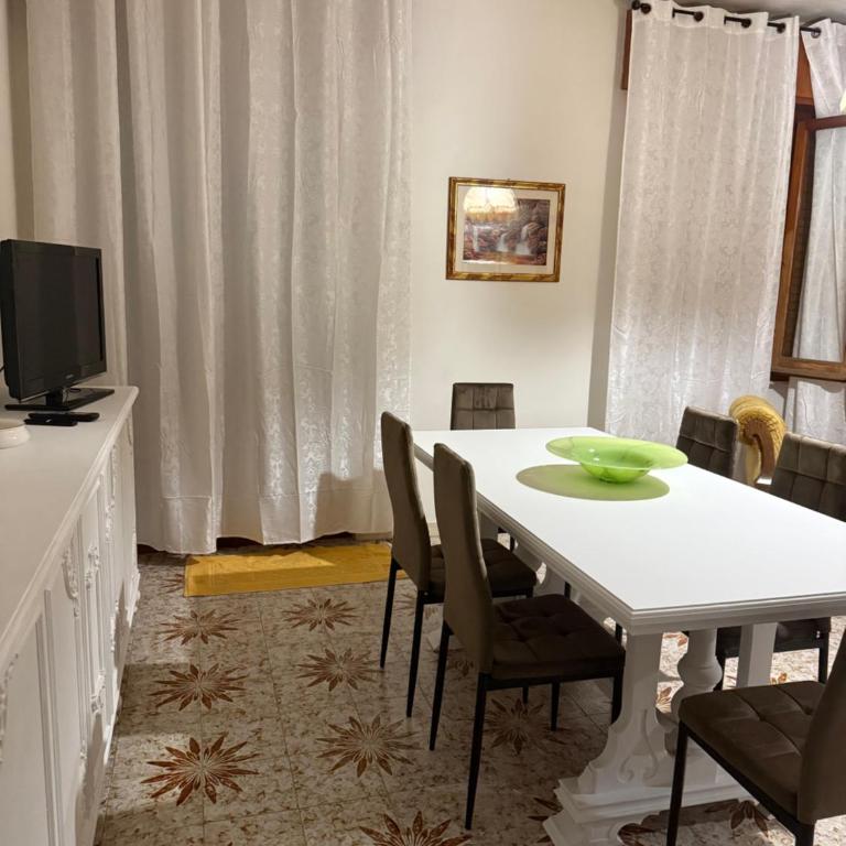 Appartamento Chloe - Appartamento con 2 Camere da Letto - 2
