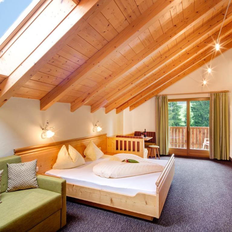 Hotel Wiesl - Double Room with Balcony - 7
