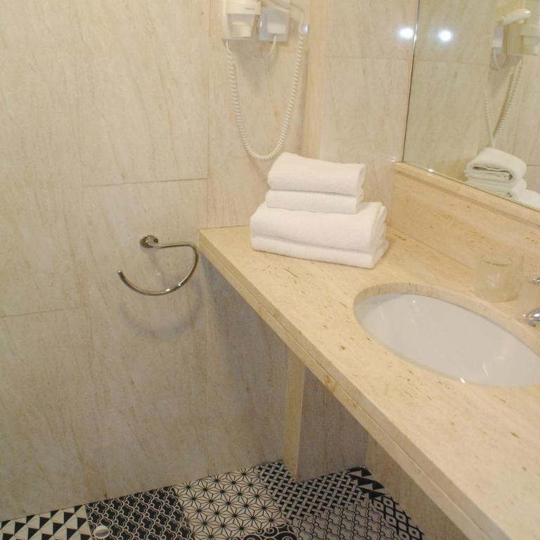 Hostal Aslyp 114 - Superior Queen Room - 10