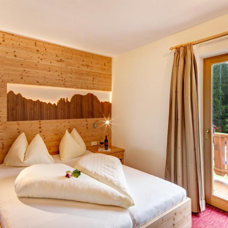 Hotel Wiesl - Double Room with Balcony - 2