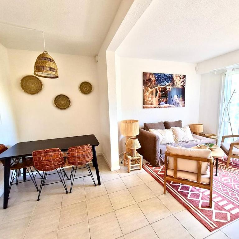 Rez de jardin 400 m de la mer - Apartment - Ground Floor - 1