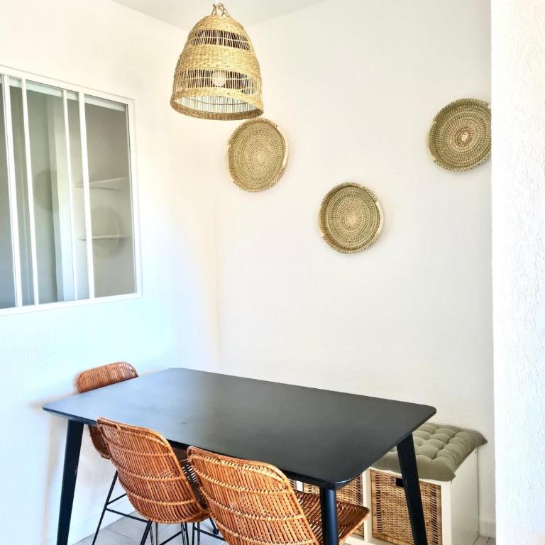 Rez de jardin 400 m de la mer - Apartment - Ground Floor - 5