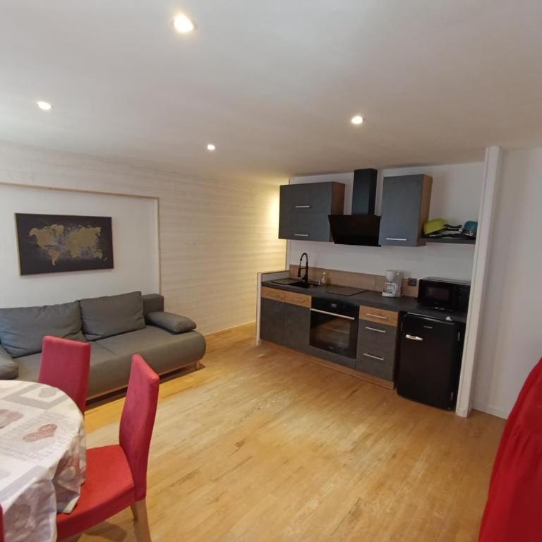 Séjour dans la cité fortifiée - Appartement 2 Chambres - 8