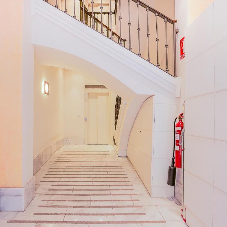 Girona 108 - Three-Bedroom Apartment - 23