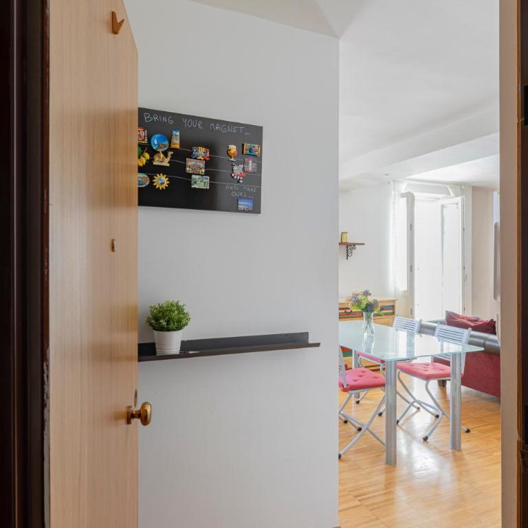Appartamento Pescara centro a 3 min dal mare - Wifi & balcone - Two-Bedroom Apartment - 3