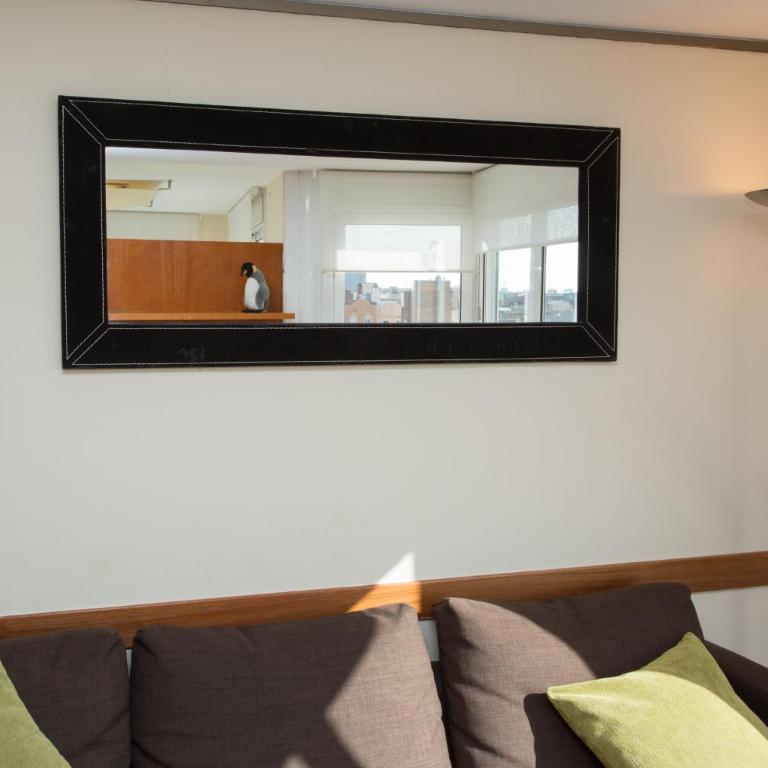 Gaudi penthouse with terrace views - One-Bedroom Apartment - 33