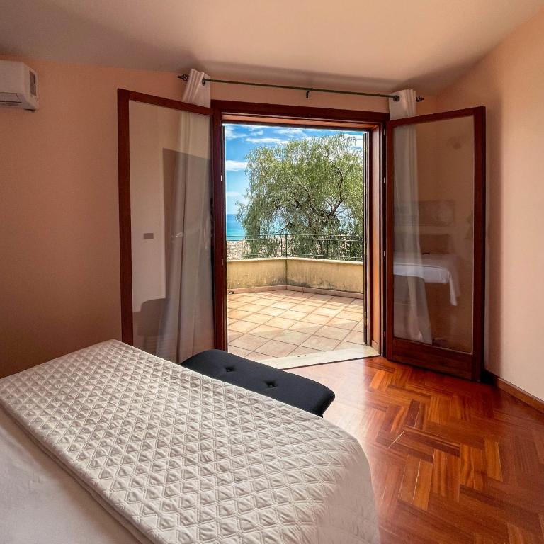 Villa Stefania - Suite con 2 Camere da Letto - 4