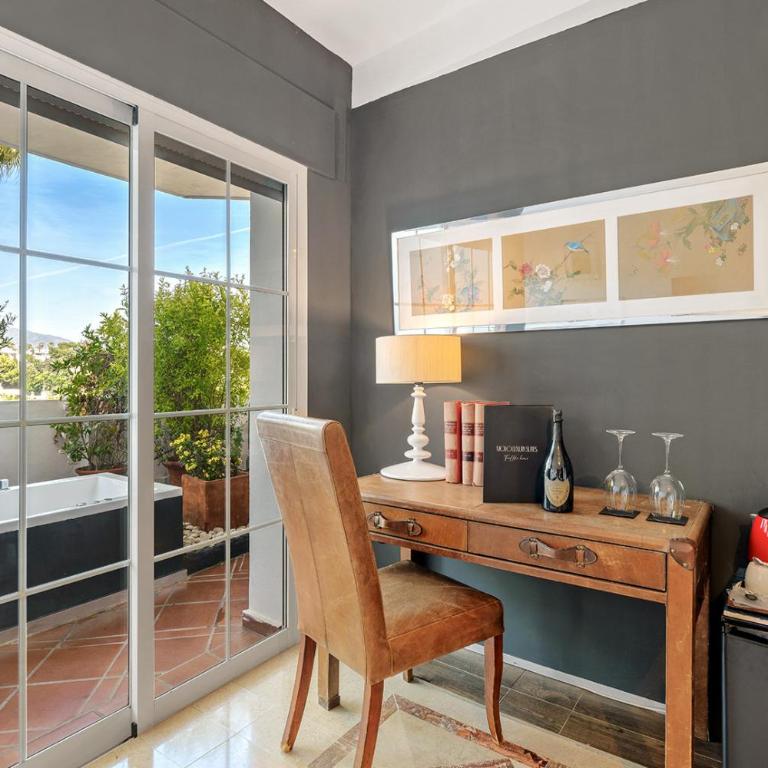 Molo Luxury Suites Puerto Banus - Suite Junior con terraza - 9
