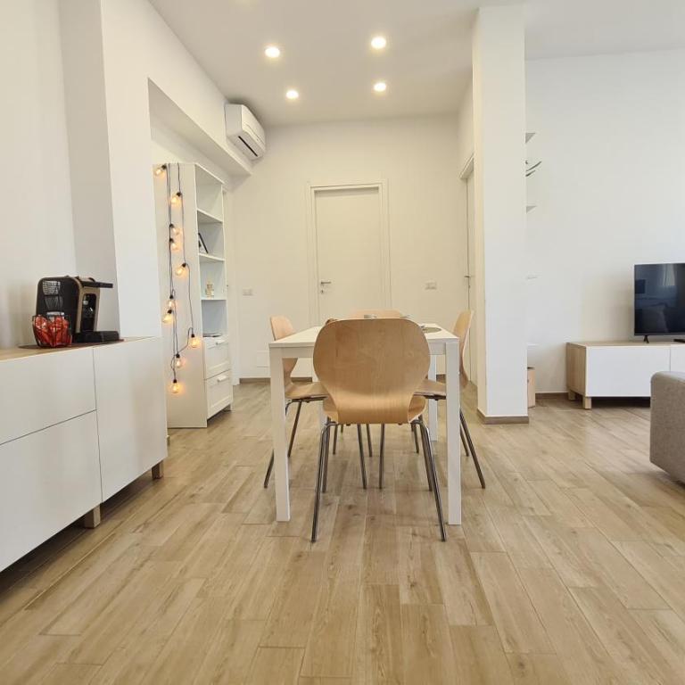 LoveRhome Apartment 14 - Appartamento con 2 Camere da Letto - 8