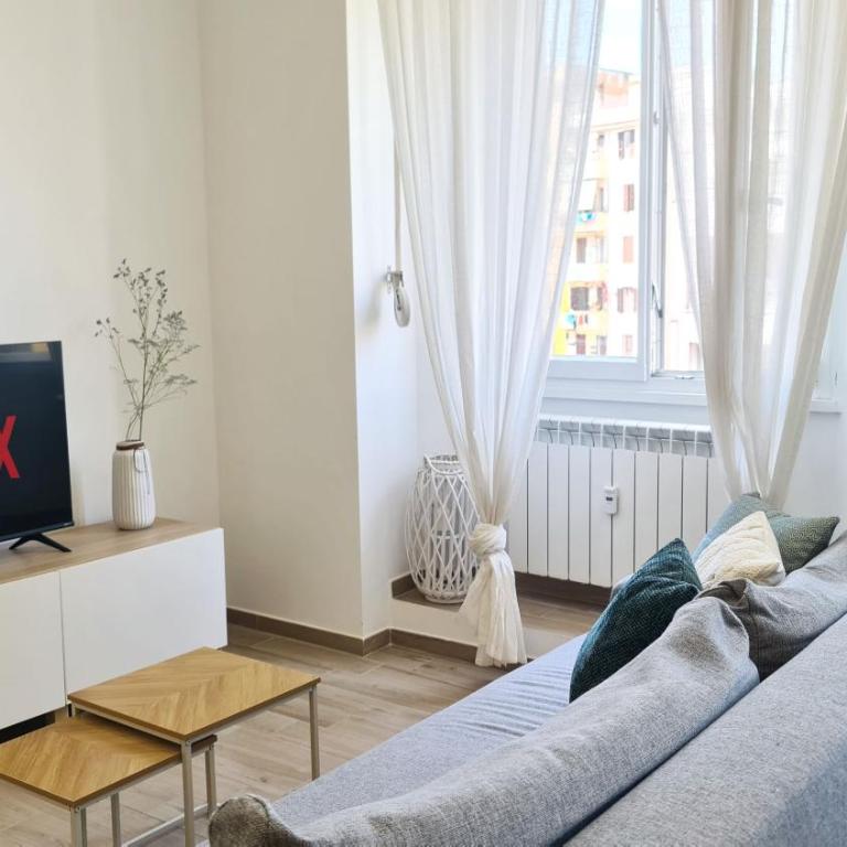 LoveRhome Apartment 14 - Appartamento con 2 Camere da Letto - 14