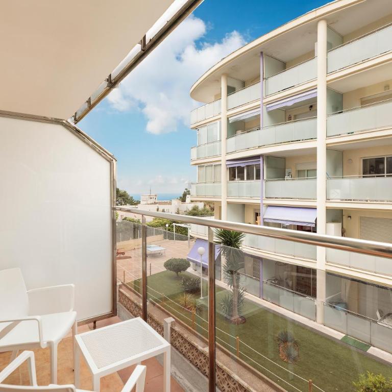 Hotel Best Cap Salou - Habitación Doble sin vistas - 1 o 2 camas (2 adultos) - 8