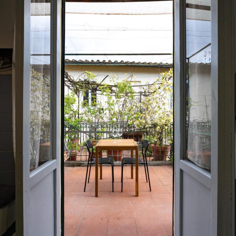 Suite Santa Croce - Appartamento Deluxe con 3 Camere da Letto - 5