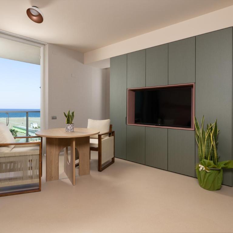 Mercure Hotel Rimini Artis - Junior Suite con Vista Mare - 8