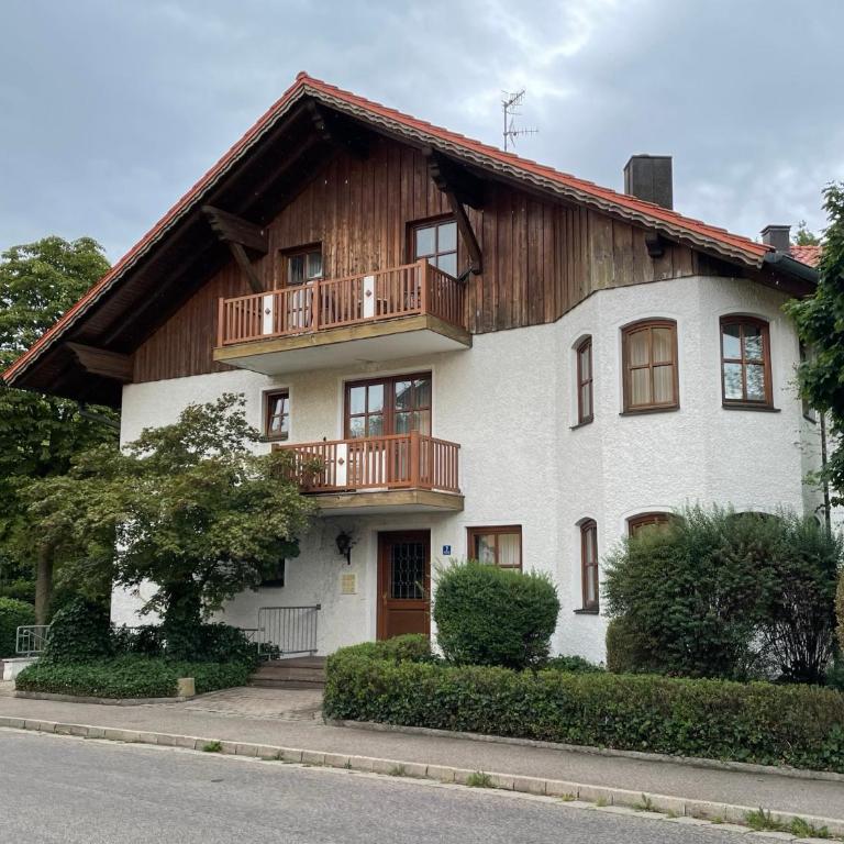 Appartementhaus Kastanie - Doppelzimmer mit Balkon - 2