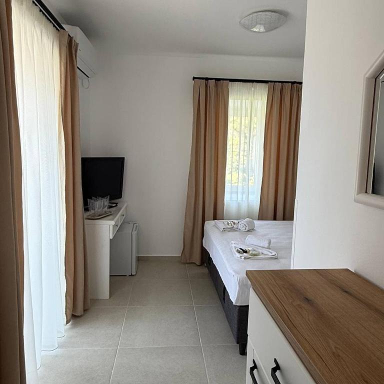 Hotel Xanadu - Deluxe Room with Balcony and Sea View - 8