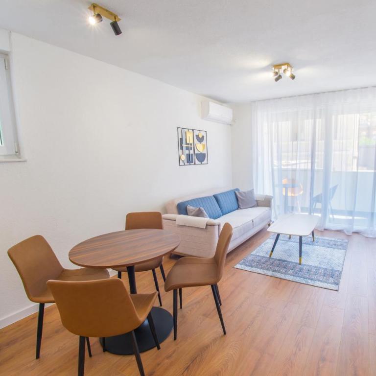 Apartments Middle Street - One-Bedroom Apartment - 5