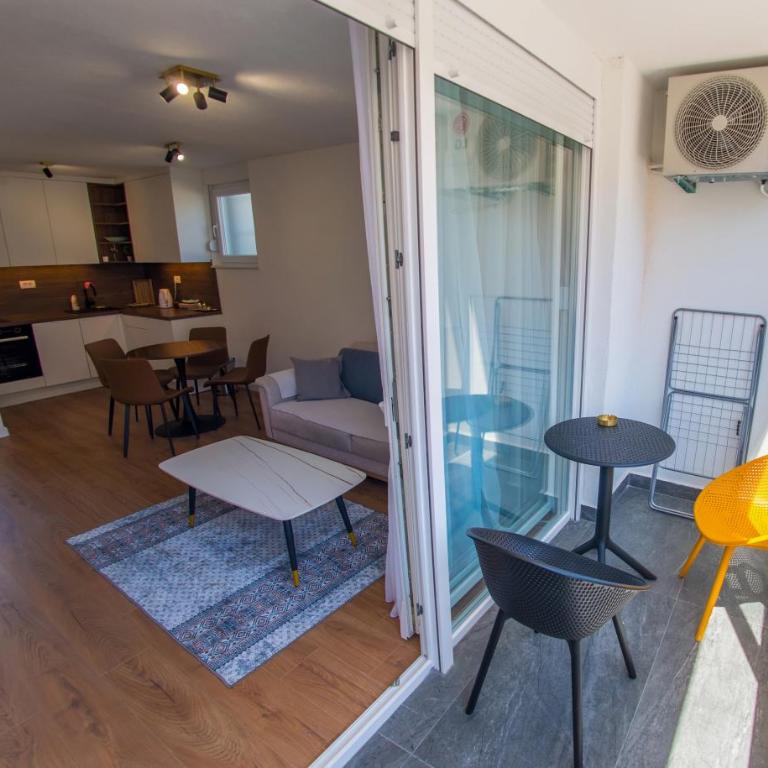 Apartments Middle Street - One-Bedroom Apartment - 18