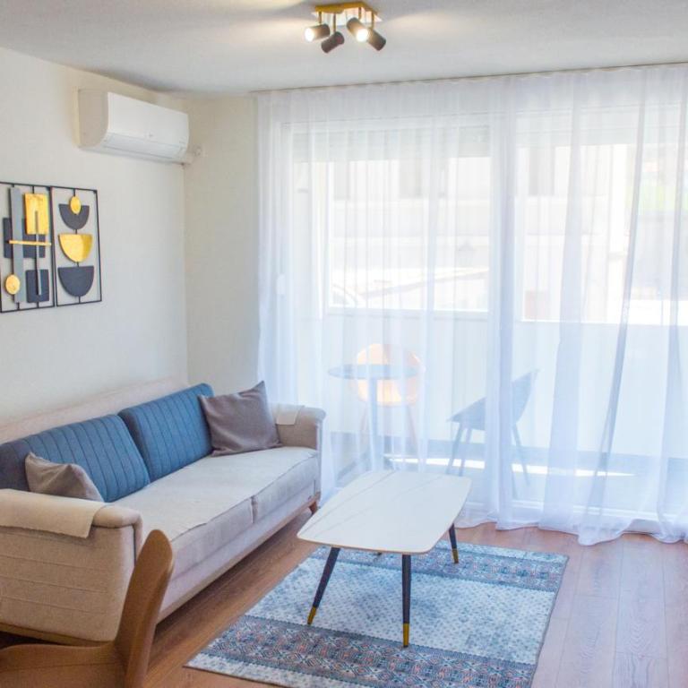 Apartments Middle Street - One-Bedroom Apartment - 25