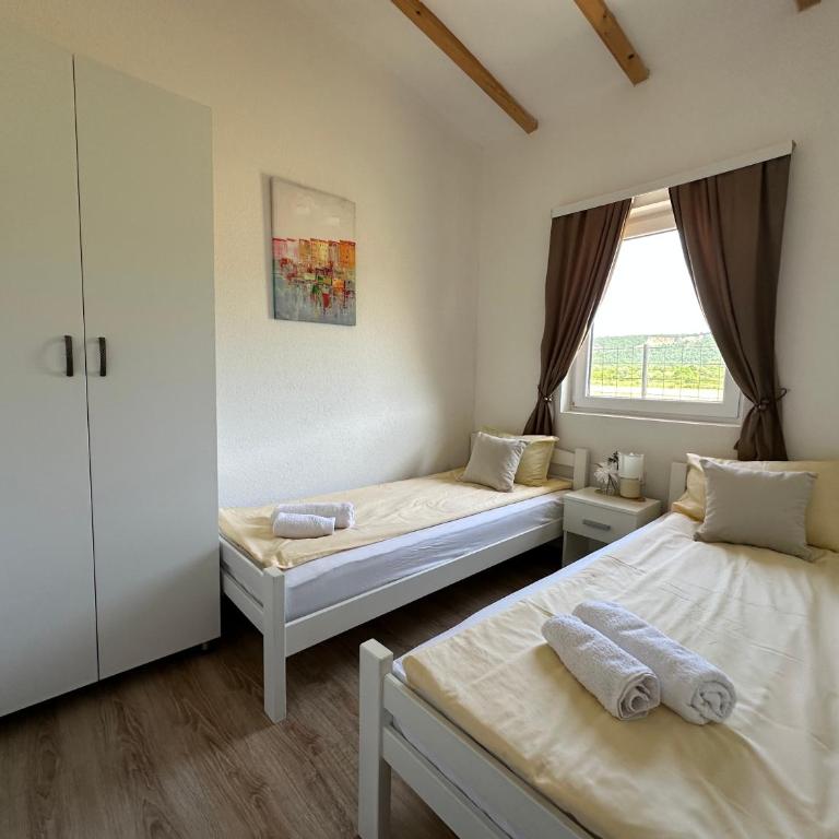 Holiday Home Emma - Maison 3 Chambres - 14