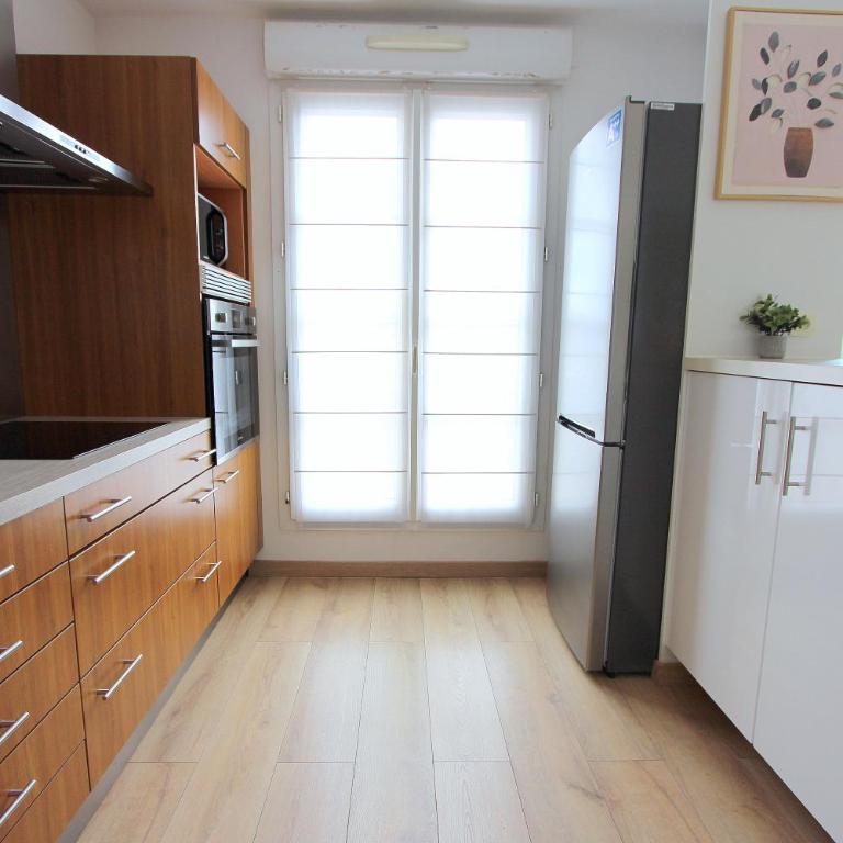 DANUBE4 Top floor apartment 6-8pers Disneyland - Apartment mit 3 Schlafzimmern und Balkon - 9