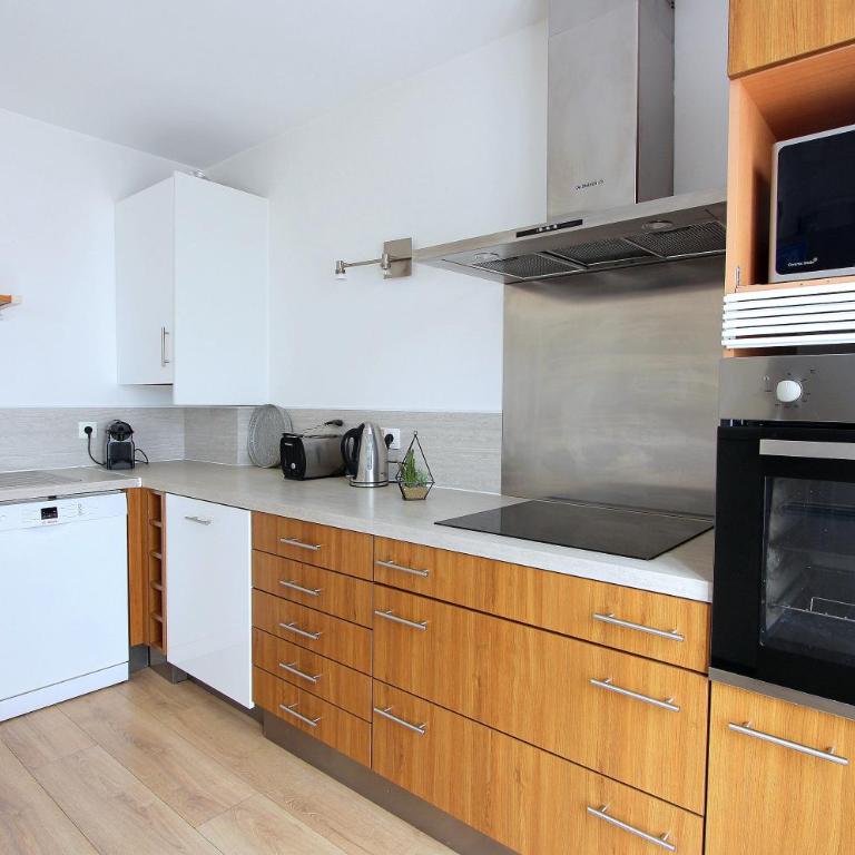 DANUBE4 Top floor apartment 6-8pers Disneyland - Apartment mit 3 Schlafzimmern und Balkon - 8