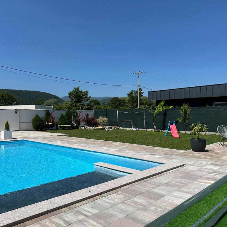 Holiday Home Emma - Maison 3 Chambres - 6