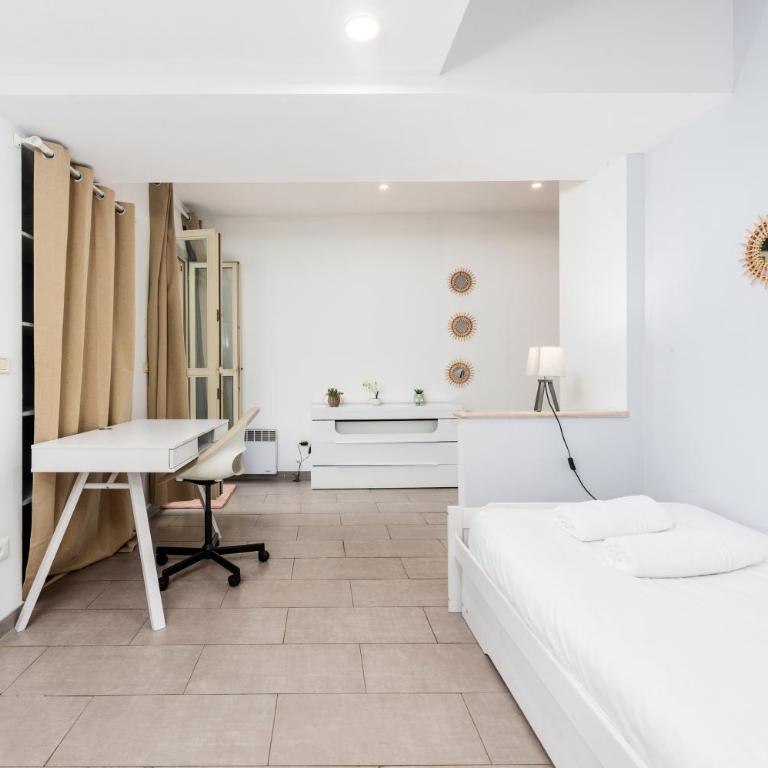 Charmante maison - Proche Monaco - Piscine partagée - DP - Appartement 2 Chambres - 24