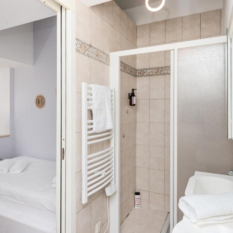 Charmante maison - Proche Monaco - Piscine partagée - DP - Appartement 2 Chambres - 30