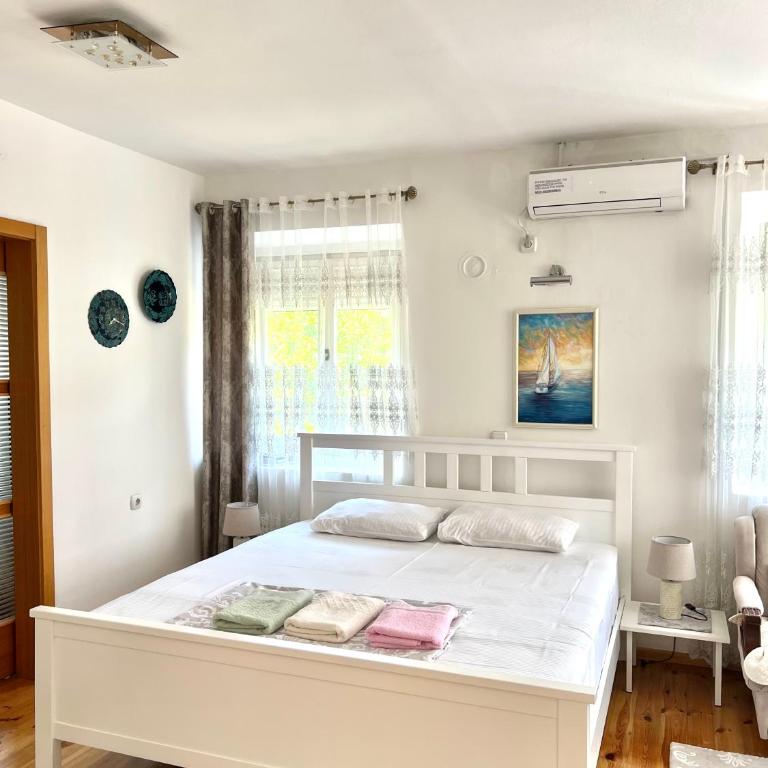 Oldmill Apartment - Studio with Garden View - 1
