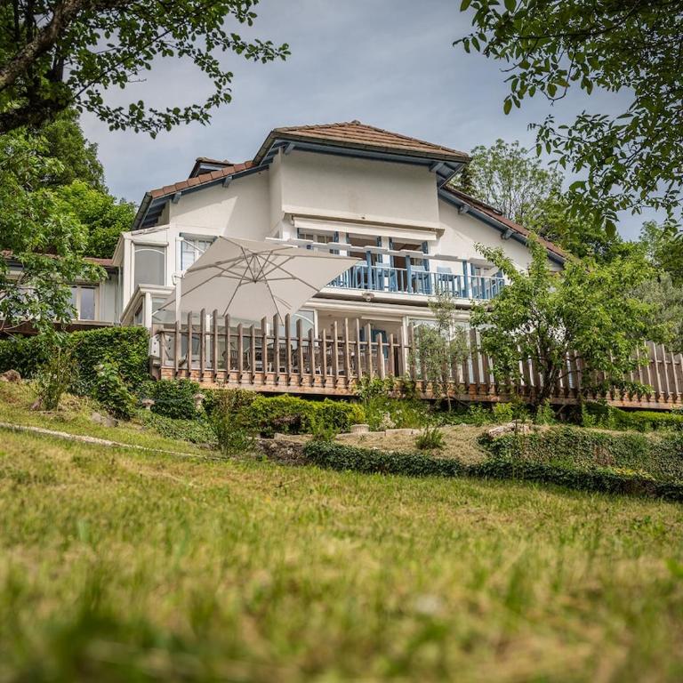 Venez Chez Vous La Maison Bleue - Vacation Home - 49