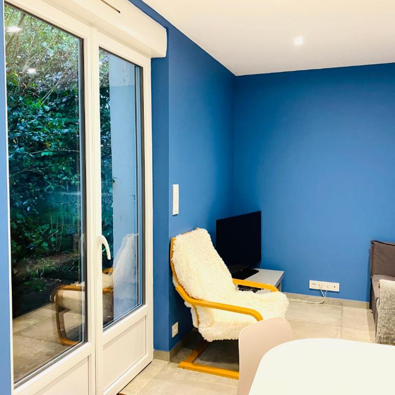 T2, T3 ou studio a Saint Nazaire parking gratuit IDEAL PRO ET VACANCES - Appartement 2 Chambres - 5