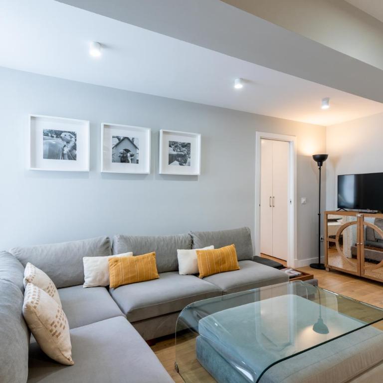 Apartamento Velarde-Maestranza - Two-Bedroom Apartment - 4