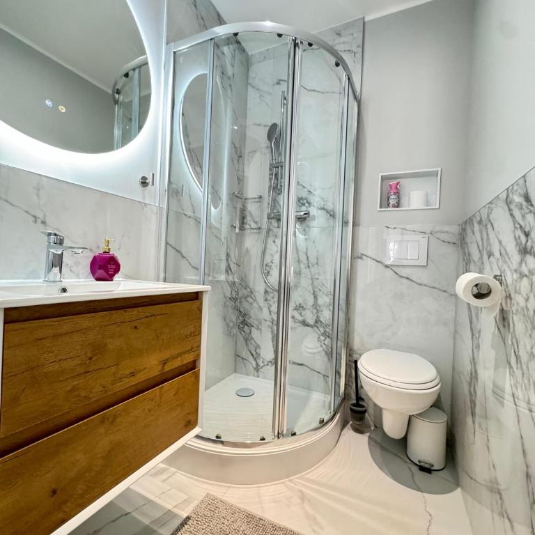 Hélios Plage - Two-Bedroom Apartment with Terrace - 12