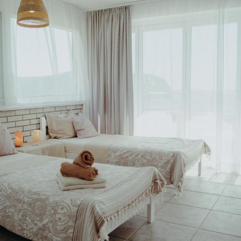 Mahakala Center - Studio Apartment with Sea View - 14