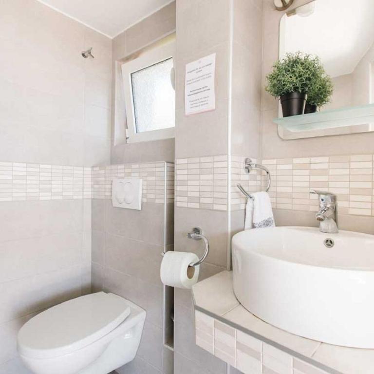 Mahakala Center - Studio Apartment with Sea View - 15