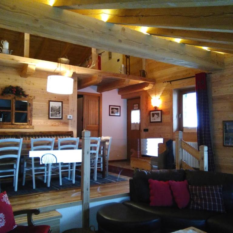 We are 4810 Chalet aux pieds du Mont-Blanc Mansarda - Appartement 2 Chambres - 17
