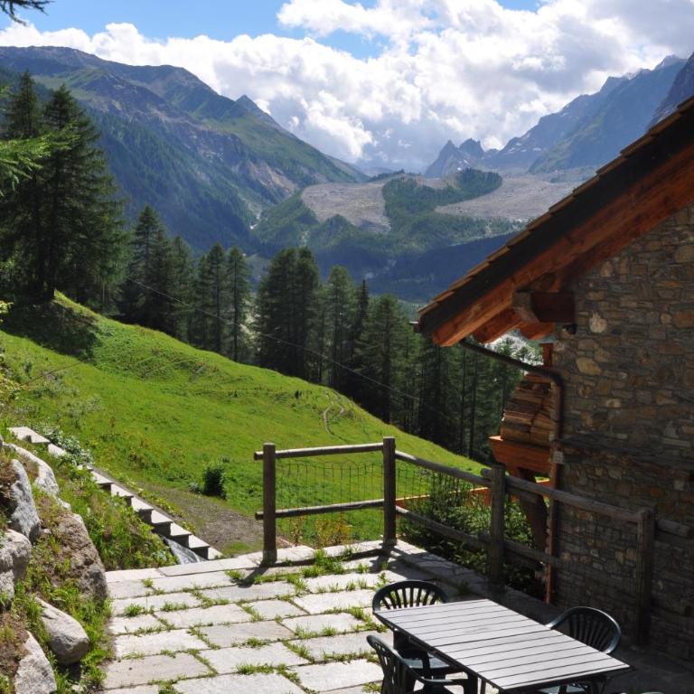 We are 4810 Chalet aux pieds du Mont-Blanc Mansarda - Appartement 2 Chambres - 11