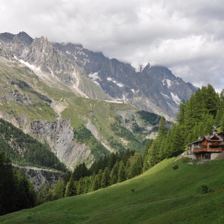 We are 4810 Chalet aux pieds du Mont-Blanc Mansarda - Appartement 2 Chambres - 13