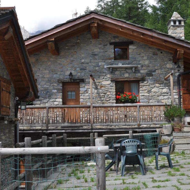 We are 4810 Chalet aux pieds du Mont-Blanc Mansarda - Appartement 2 Chambres - 4